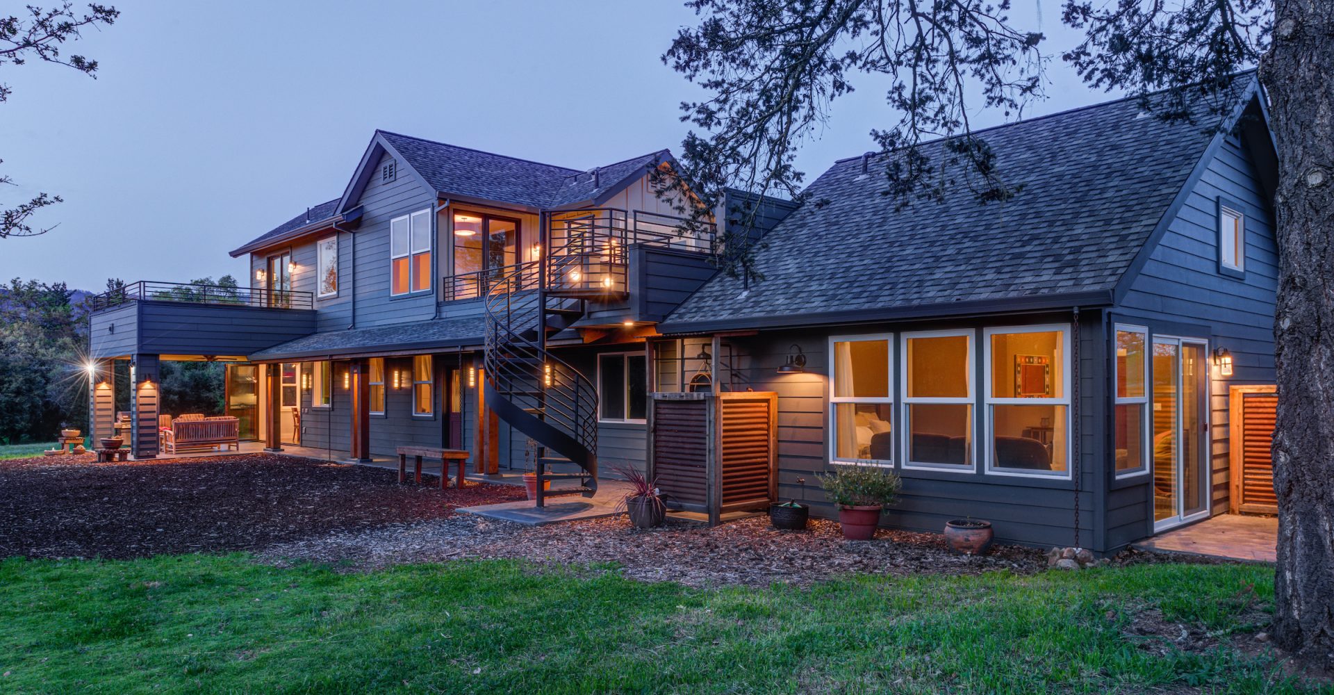 Custom home exterior by Sonoma County home builder LEFF Design Build.